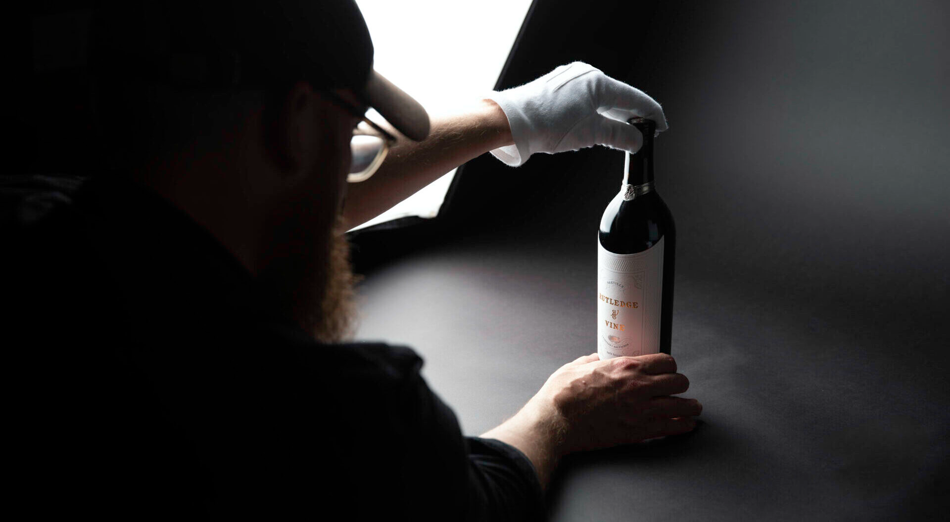 Wine labels need to capitalise on innovations in glass packaging to effectively target their audience